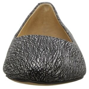 Trotters Women's Estee Ballet Flat, Black/Metallic, Size 6.5 Wide